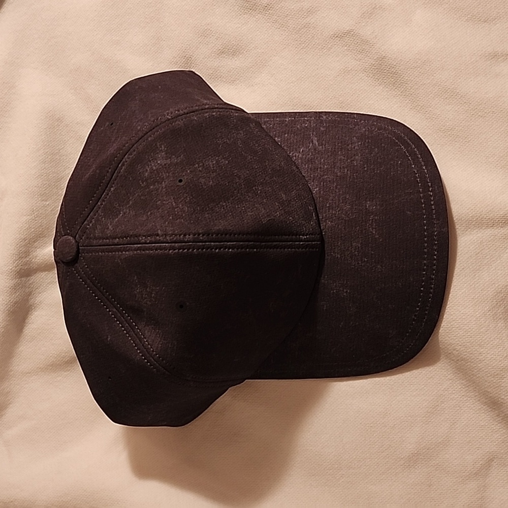 Lululemon hat